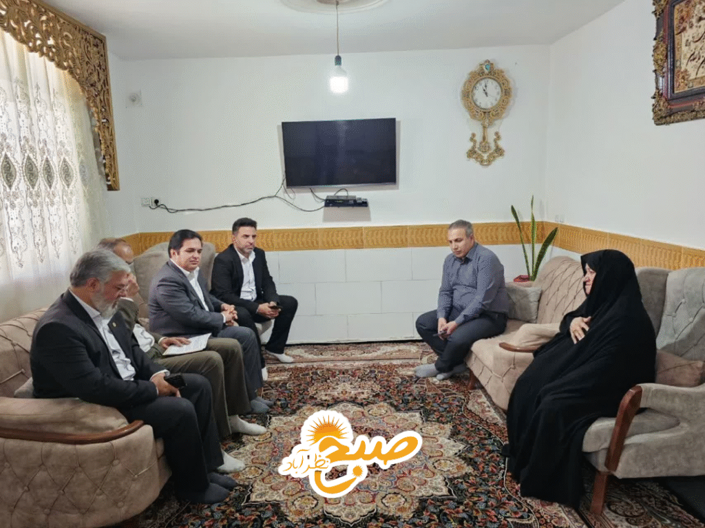 تجلی ارادت در هفته دفاع مقدس: دیدار با خانواده معظم شهدا!