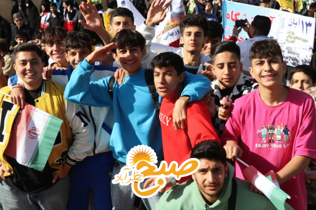 گرامیداشت ۱۳ آبان روز دانش آموز و روز استکبار ستیزی در شهرستان نظرآباد برگزار شد!