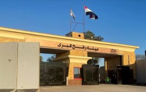 آغاز عبور منظم در گذرگاه رفح با ظرفیت محدود روزانه