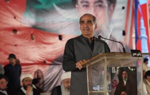 وزیر سابق پاکستان: شعار «لبیک یا حسین» هیمنه صهیونیستها را درهم شکست وزیر سابق پاکستان: شعار «لبیک یا حسین» هیمنه صهیونیستها را درهم شکست